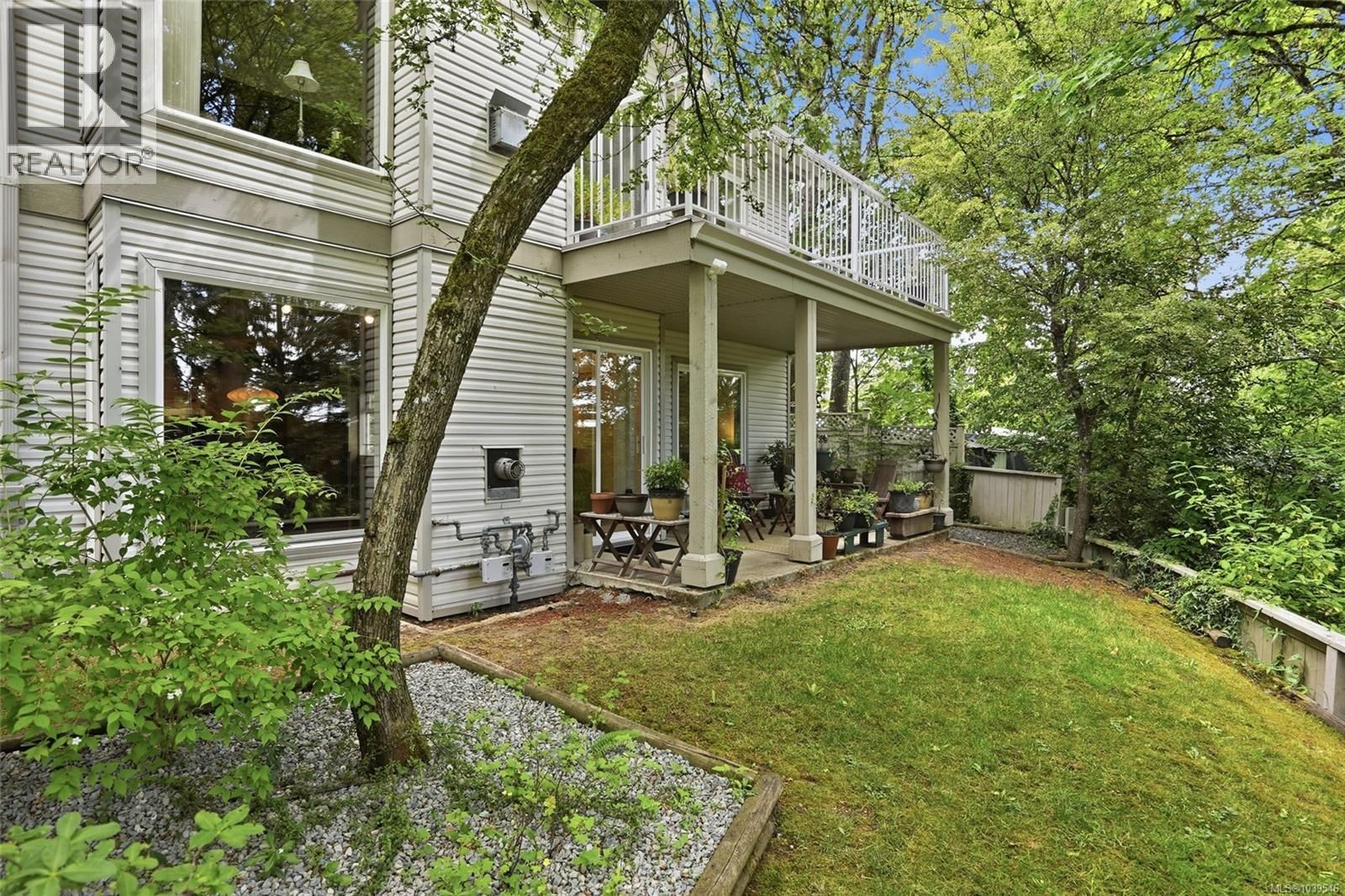 16 571 Bradley Street property photo