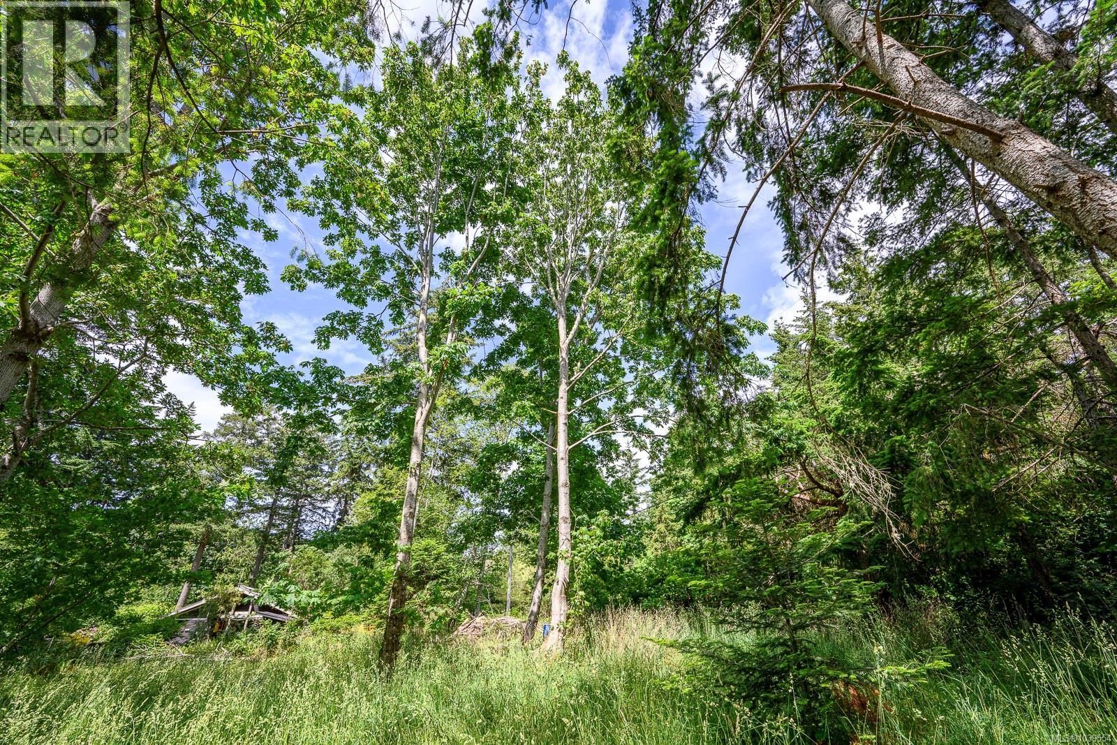 4920 Kirk Road, Hornby Island, British Columbia V0R 1Z0