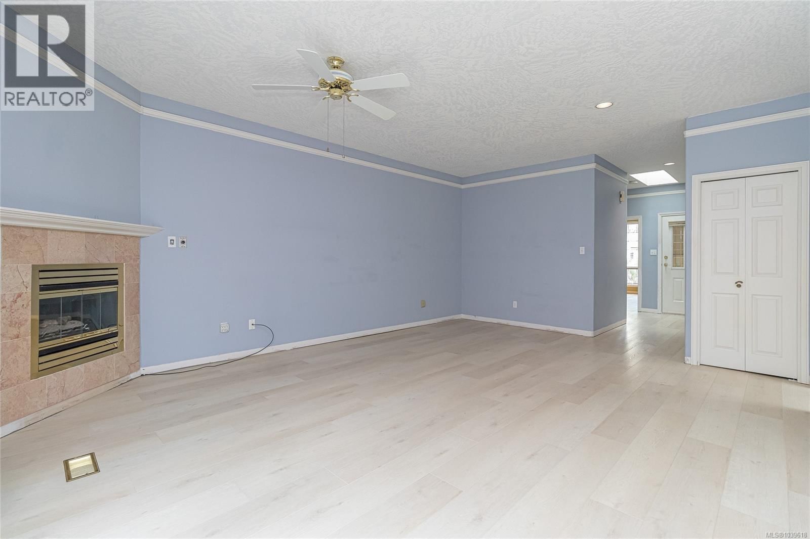 25 2979 River Road property photo