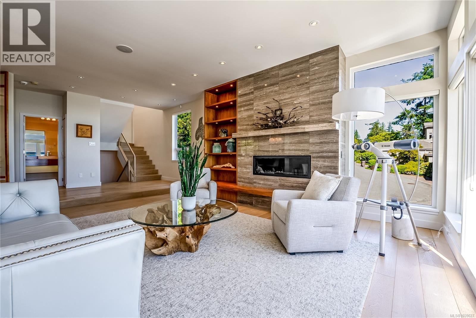20 4771 Cordova Bay Road property photo