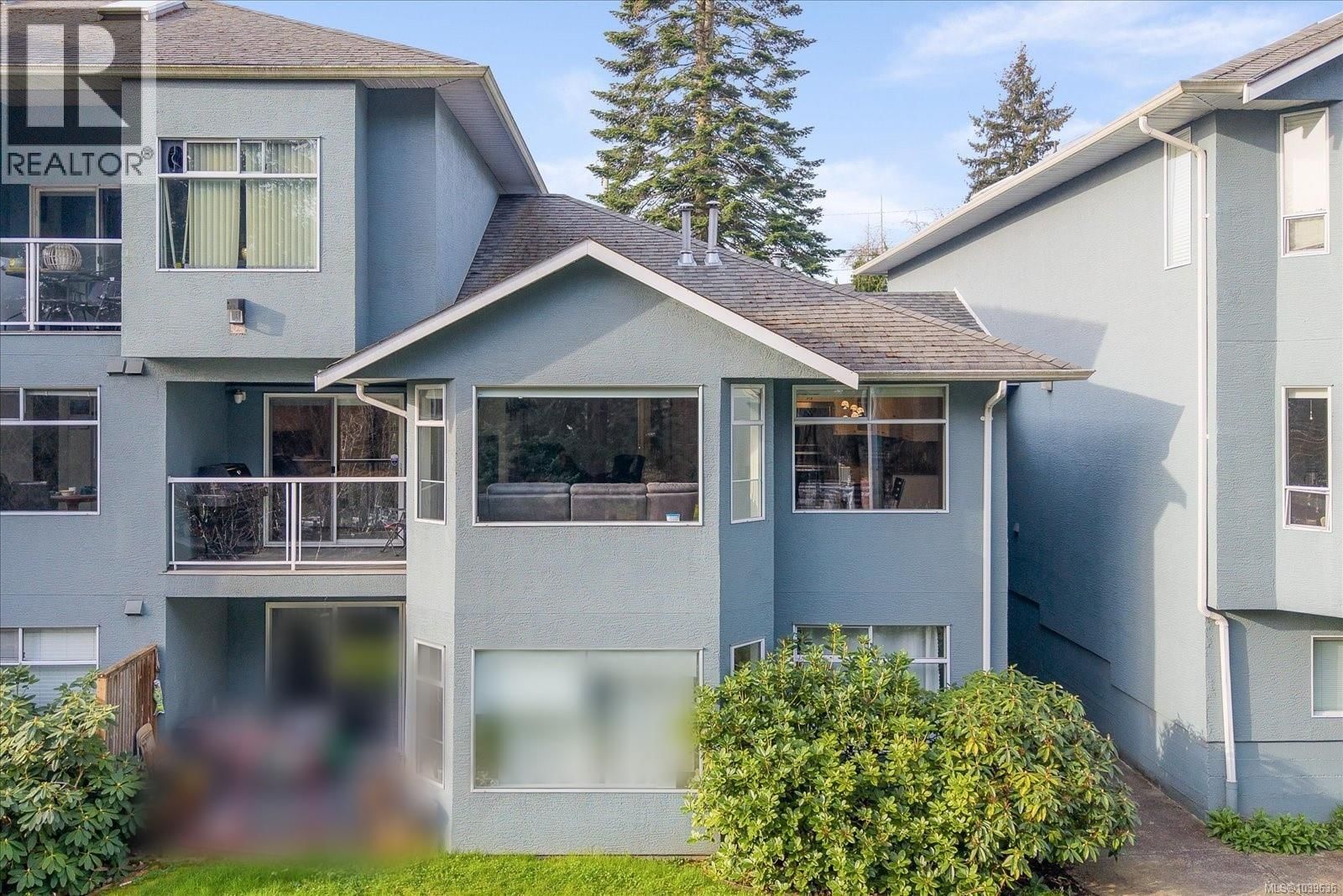 202 2 Doric Avenue property photo