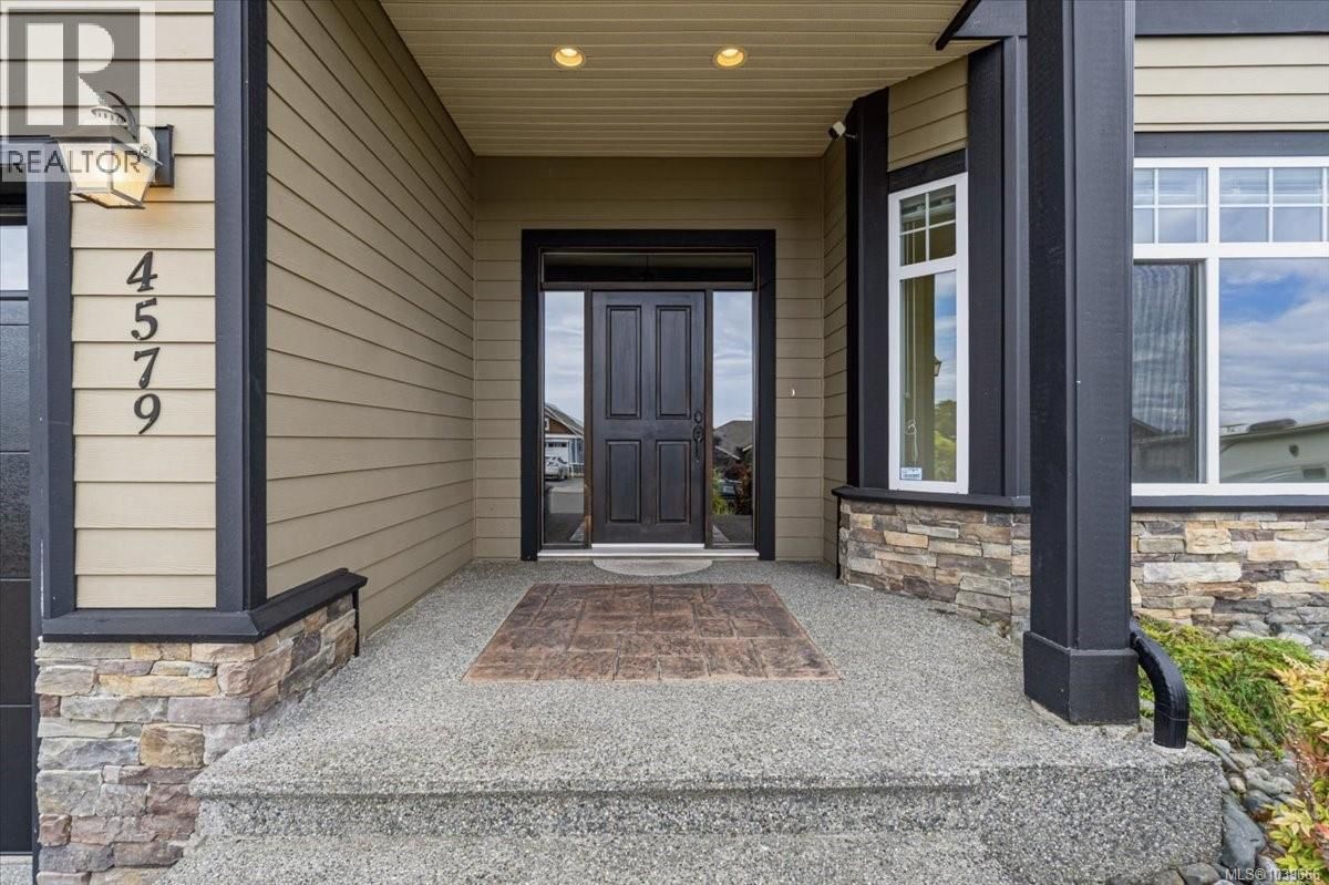 4579 Sheridan Ridge Road property photo