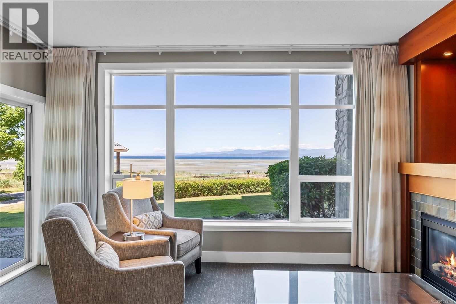 129c/130 181 Beachside Drive property photo