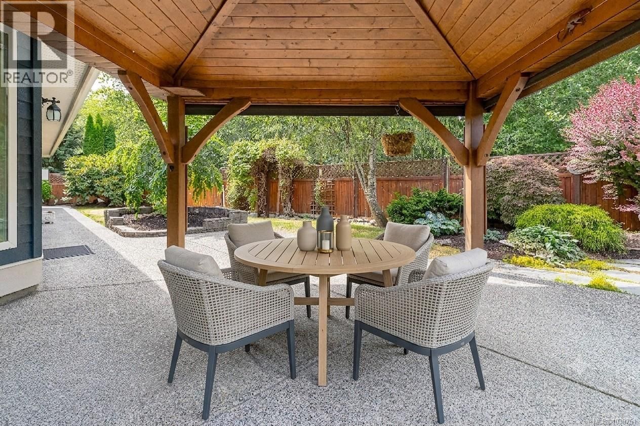 612 Morningstar Drive property photo