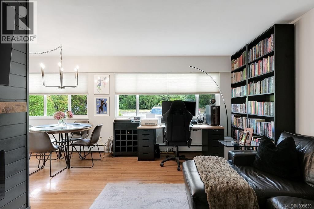 426 Burnside Road property photo