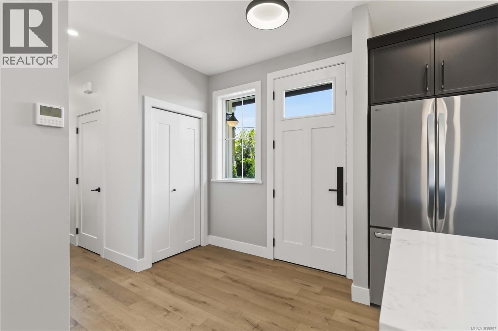 1 2312 Orchard Avenue property photo