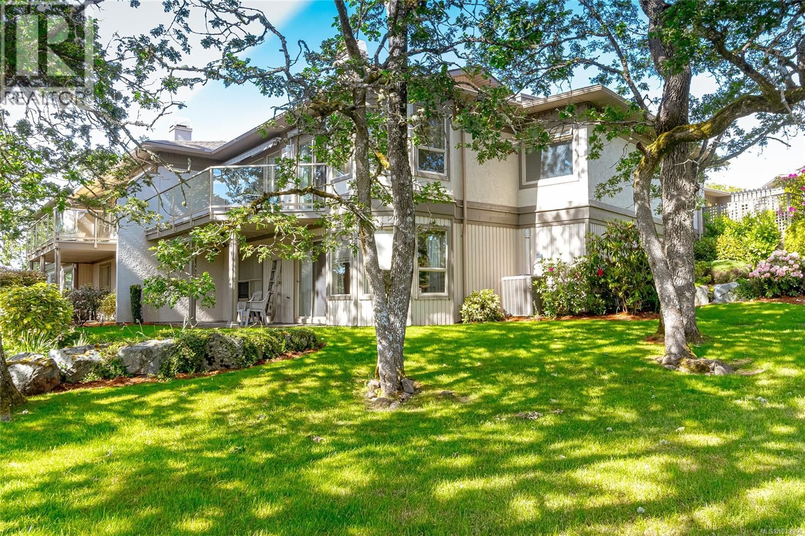 5 4300 Stoneywood Lane property photo