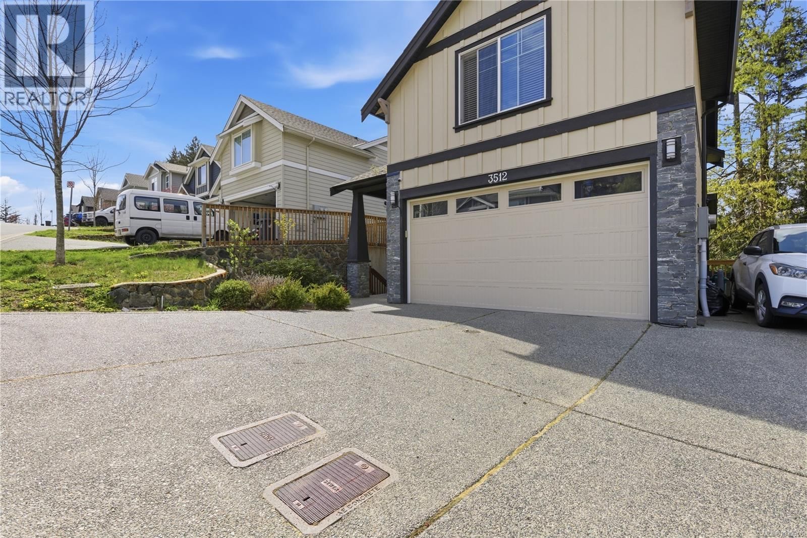 3512 Honeycrisp Avenue property photo