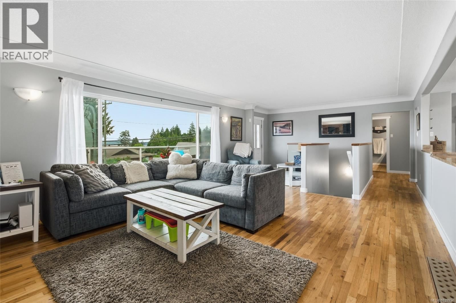 430 Davis Road property photo