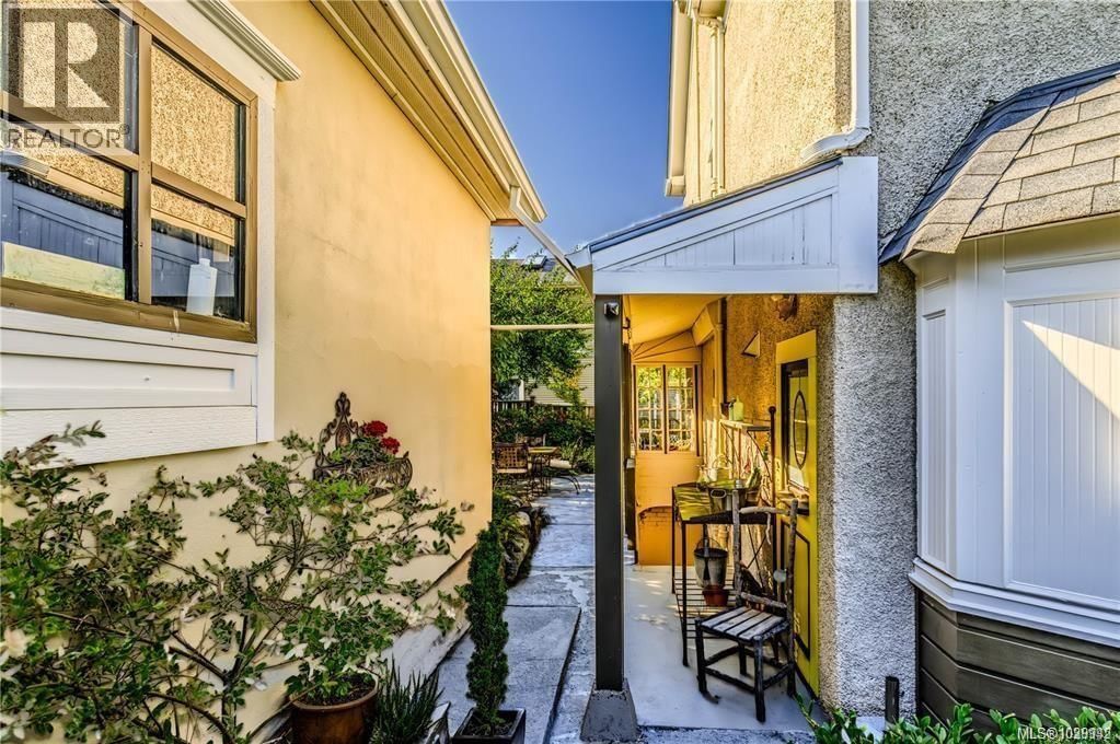 377 Milton Street property photo