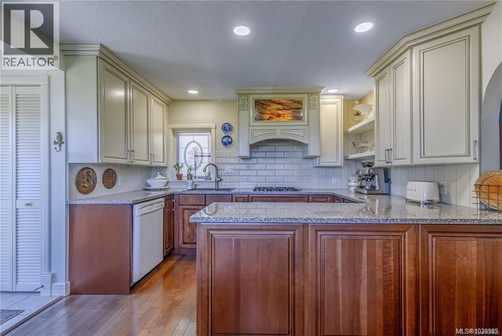 377 Milton Street property photo