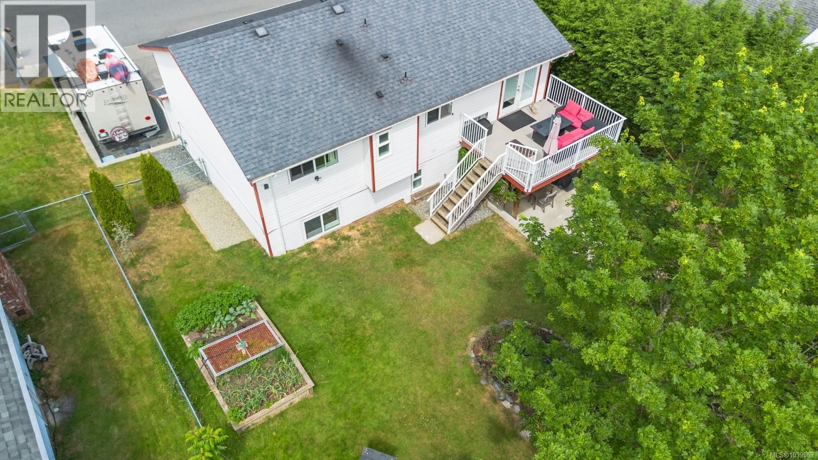 487 Ninth Street property photo