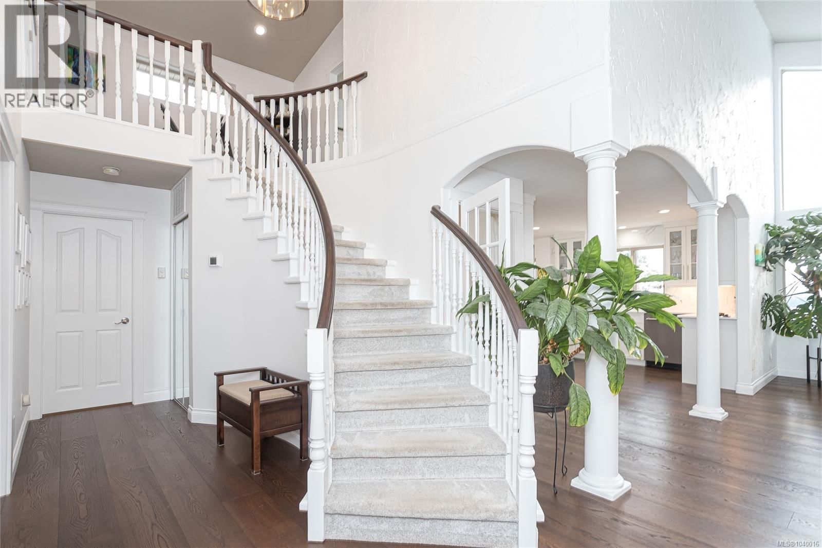 150 Rainbow Crescent property photo