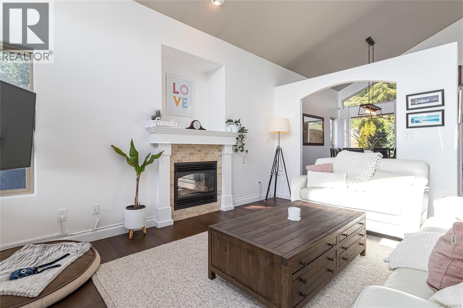 150 Rainbow Crescent property photo
