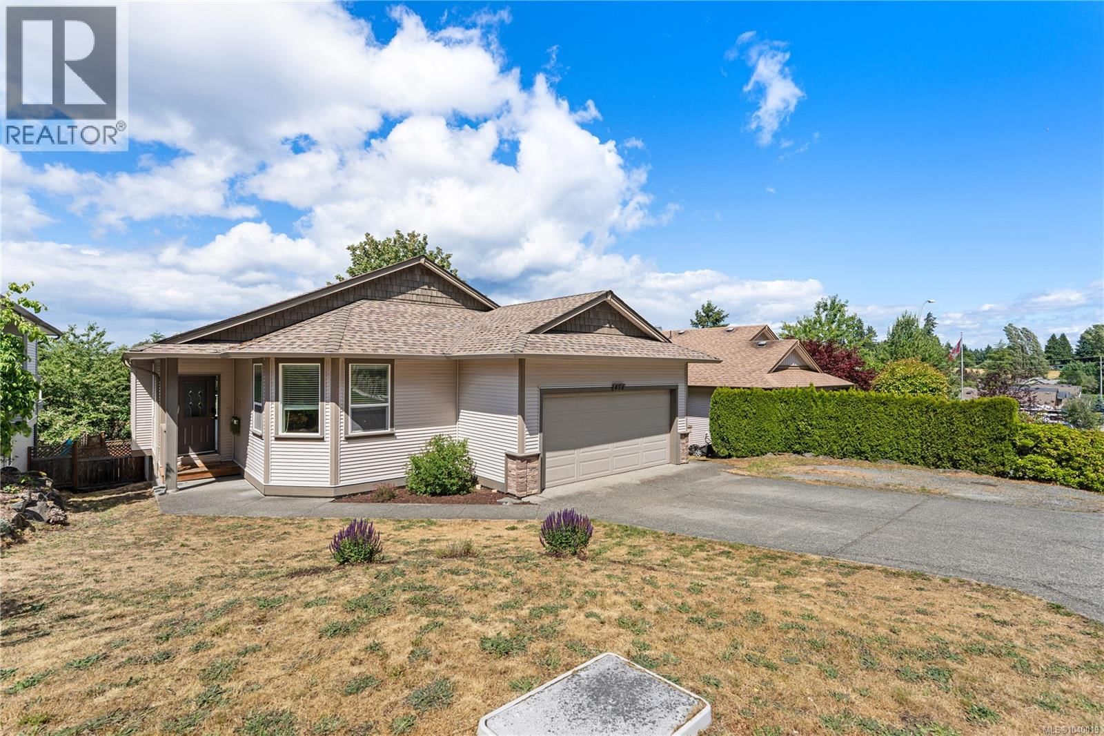 456 Alpen Way property photo