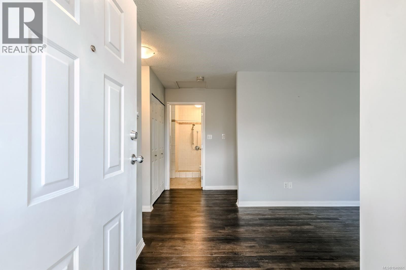 3 450 Gail Place property photo