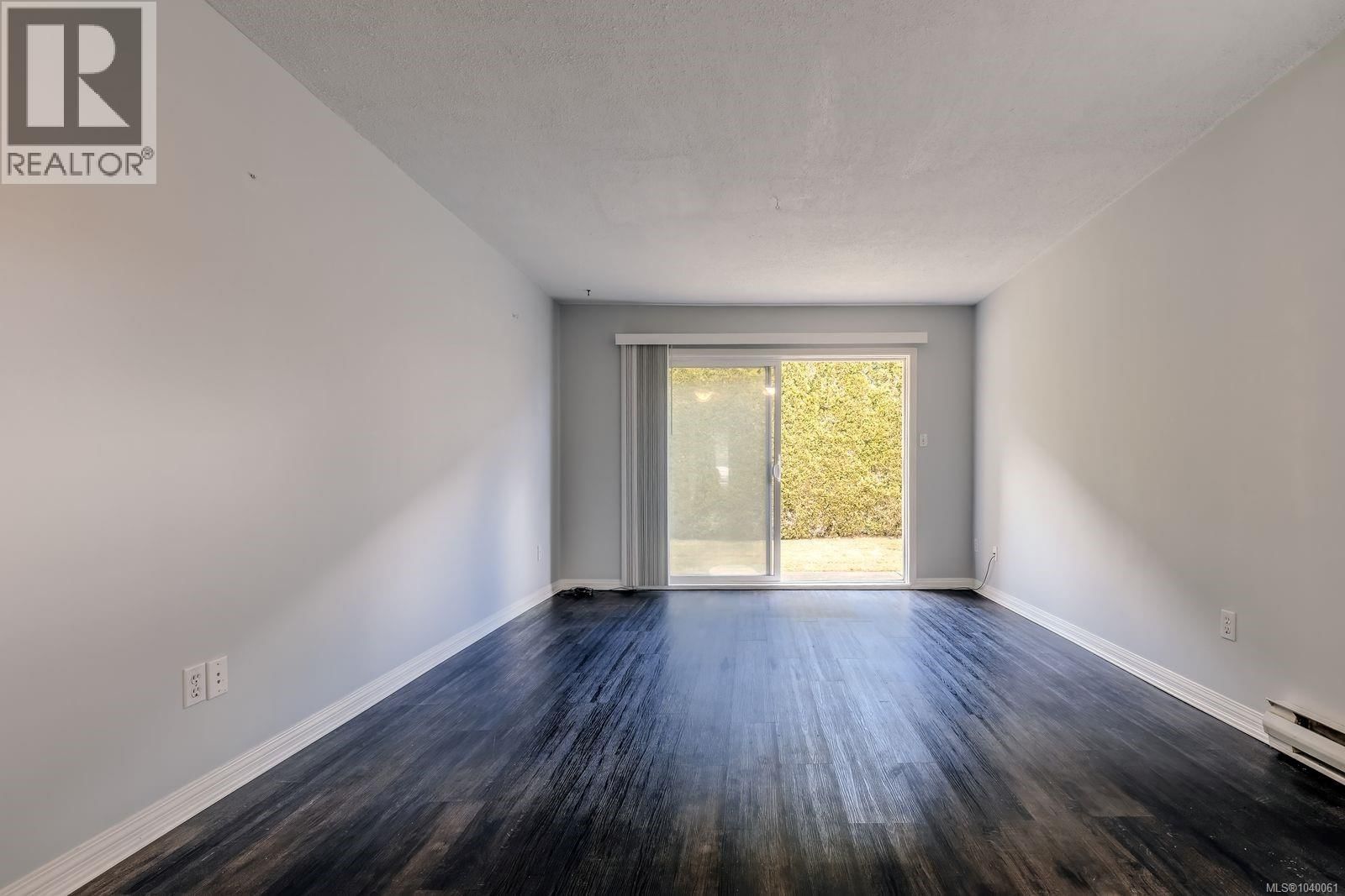 3 450 Gail Place property photo