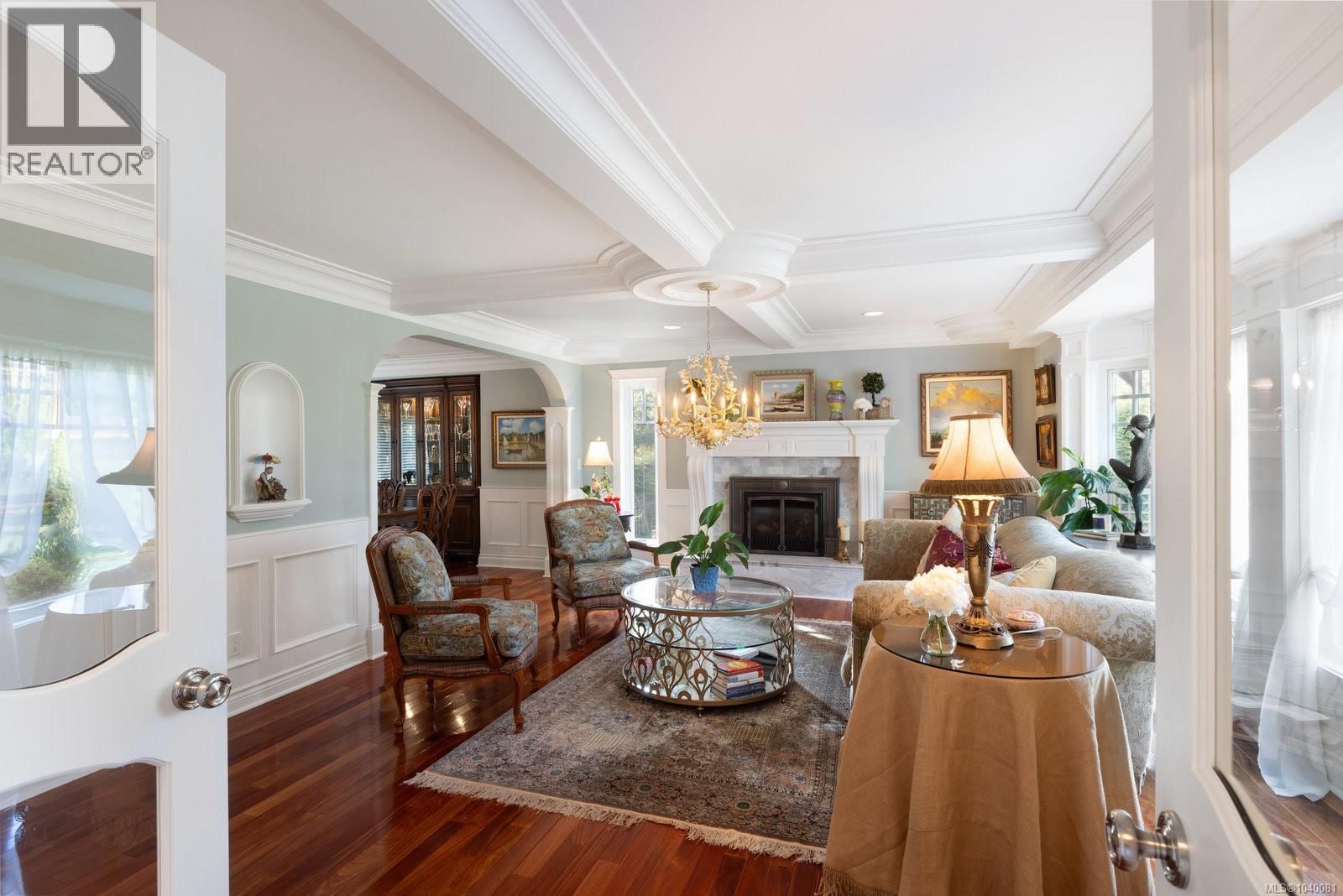 2773 Arbutus Road property photo