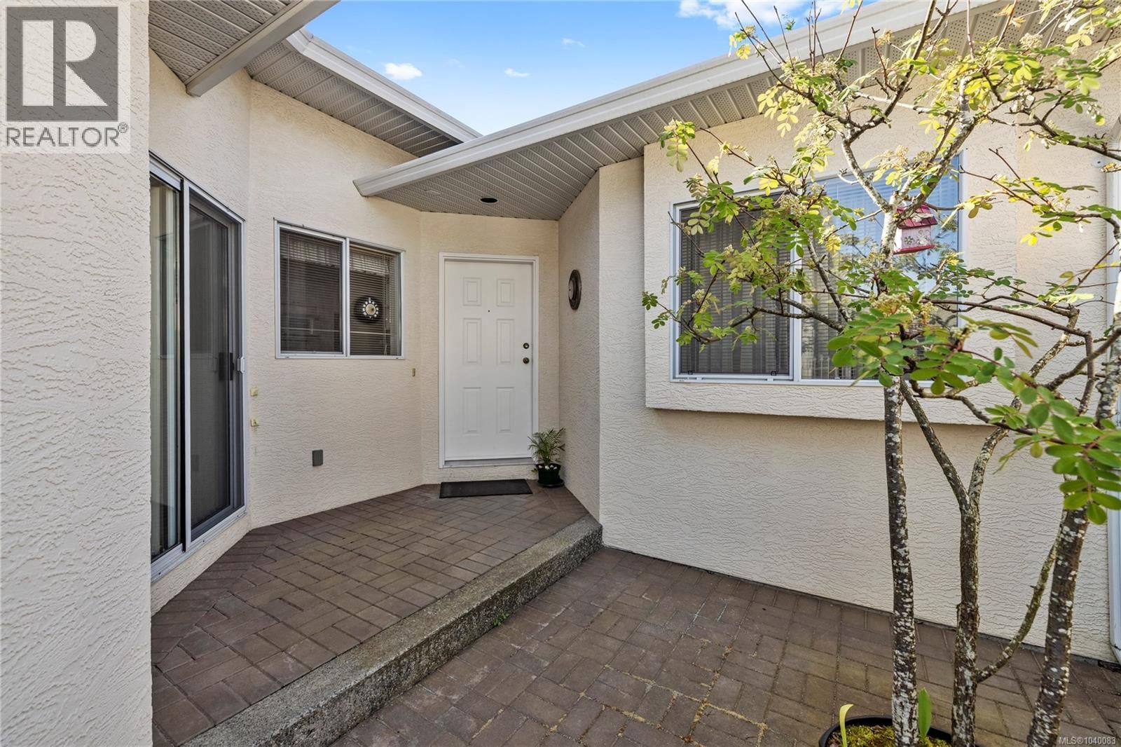 128 Ocean Walk Drive property photo
