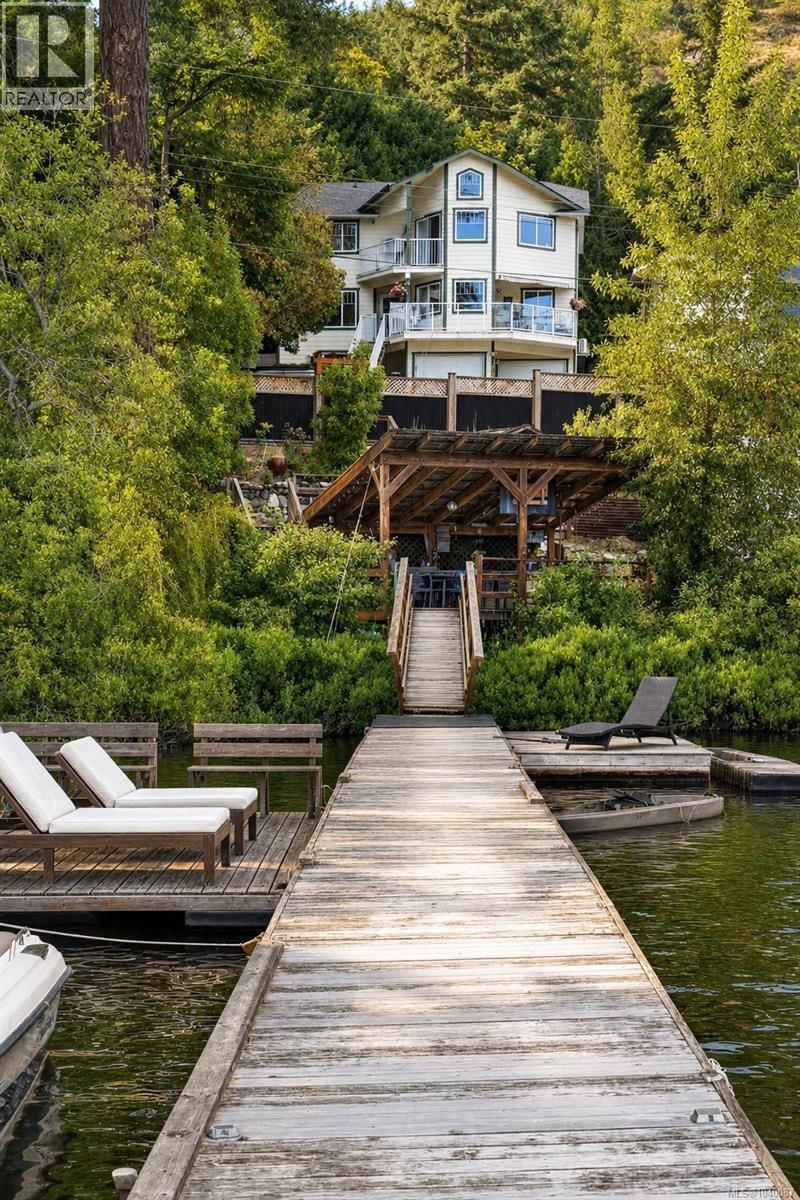 2221 Shawnigan Lake Road, Shawnigan Lake, British Columbia V0R 2W5