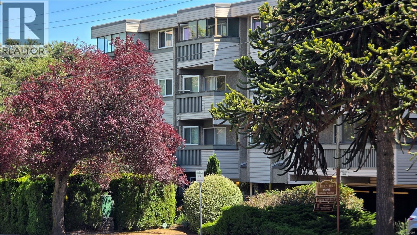 1525 Hillside Avenue, Victoria, British Columbia V8T 2C1