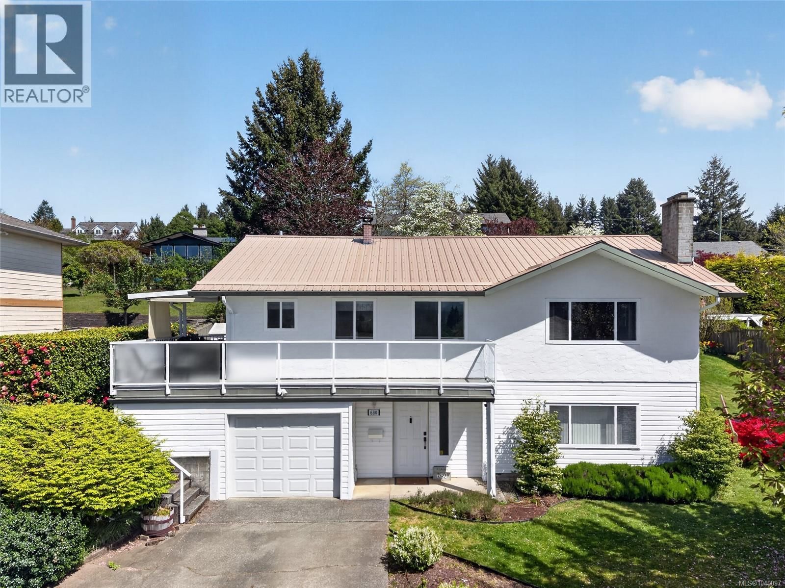 680 View Avenue, Courtenay, British Columbia V9N 5R2
