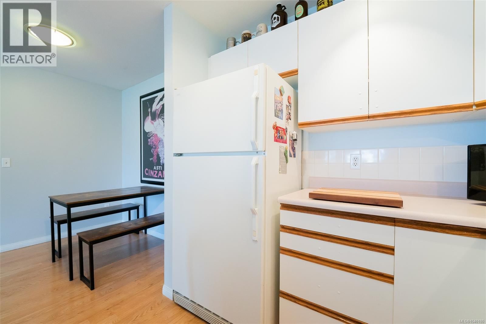 405 1631 Dufferin Crescent property photo