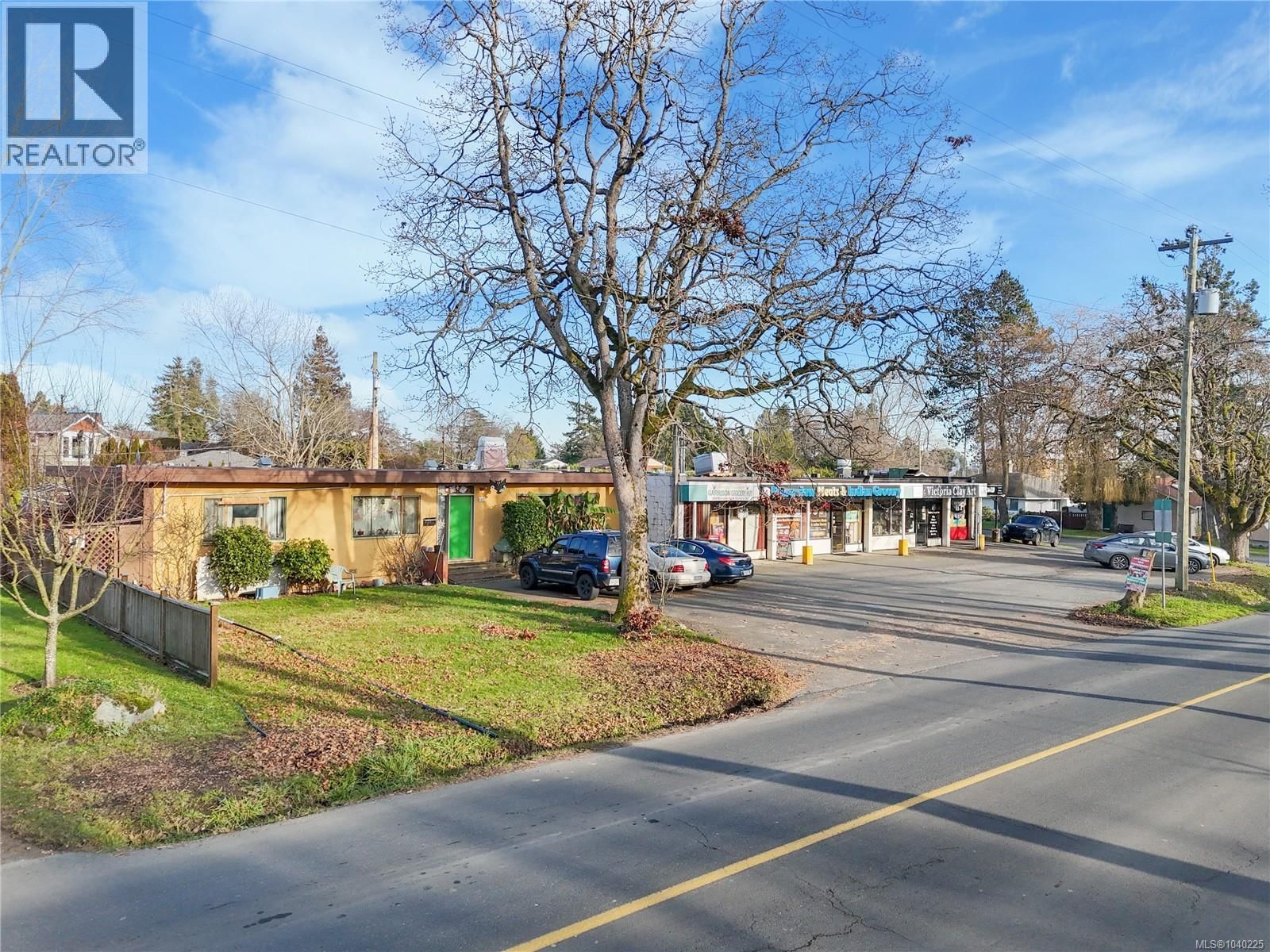 660 Burnside Road property photo