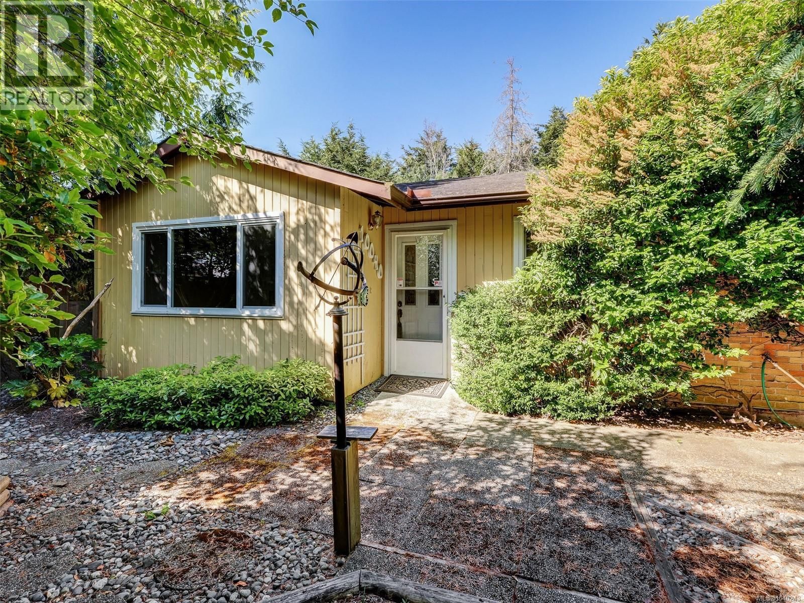 10040 Wisteria Place