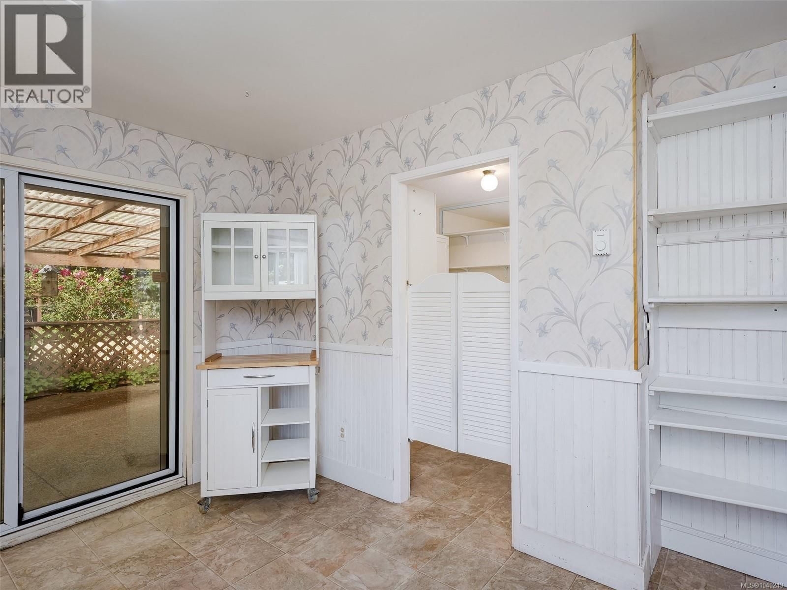 10040 Wisteria Place property photo