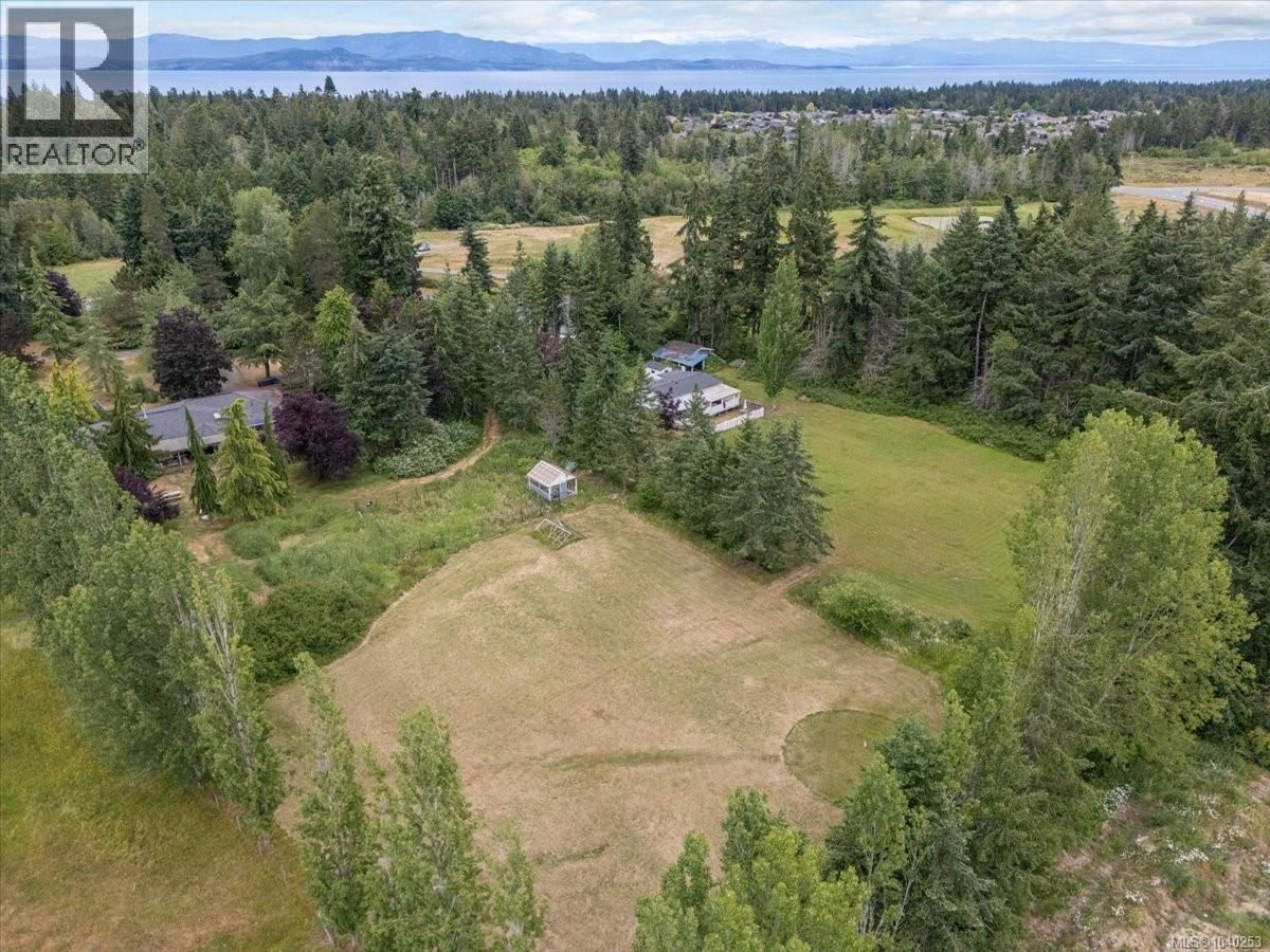 880 Garden Road property photo