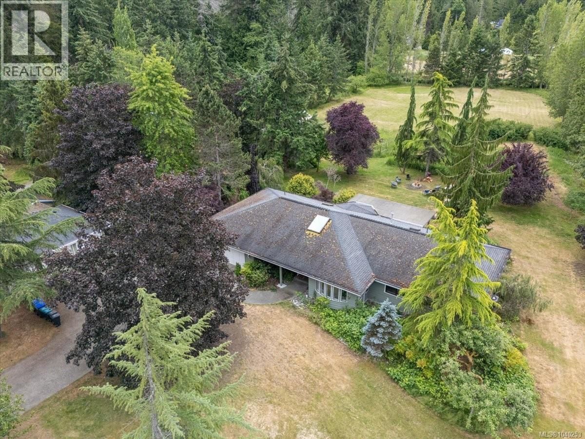 880 Garden Road property photo