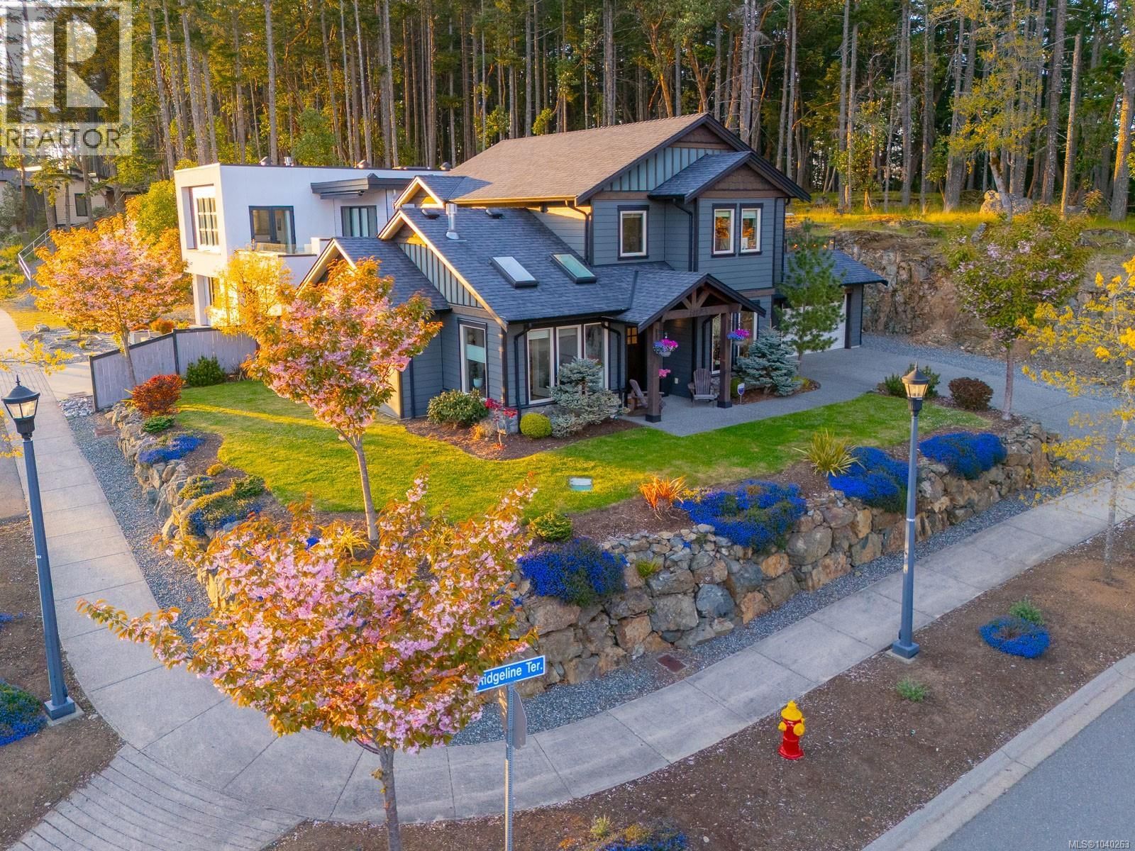101 Ridgeline Terrace property photo