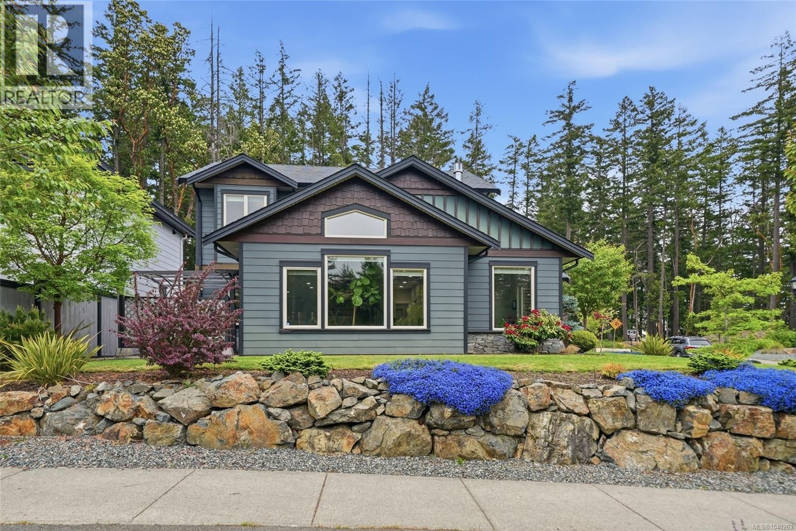 101 Ridgeline Terrace property photo