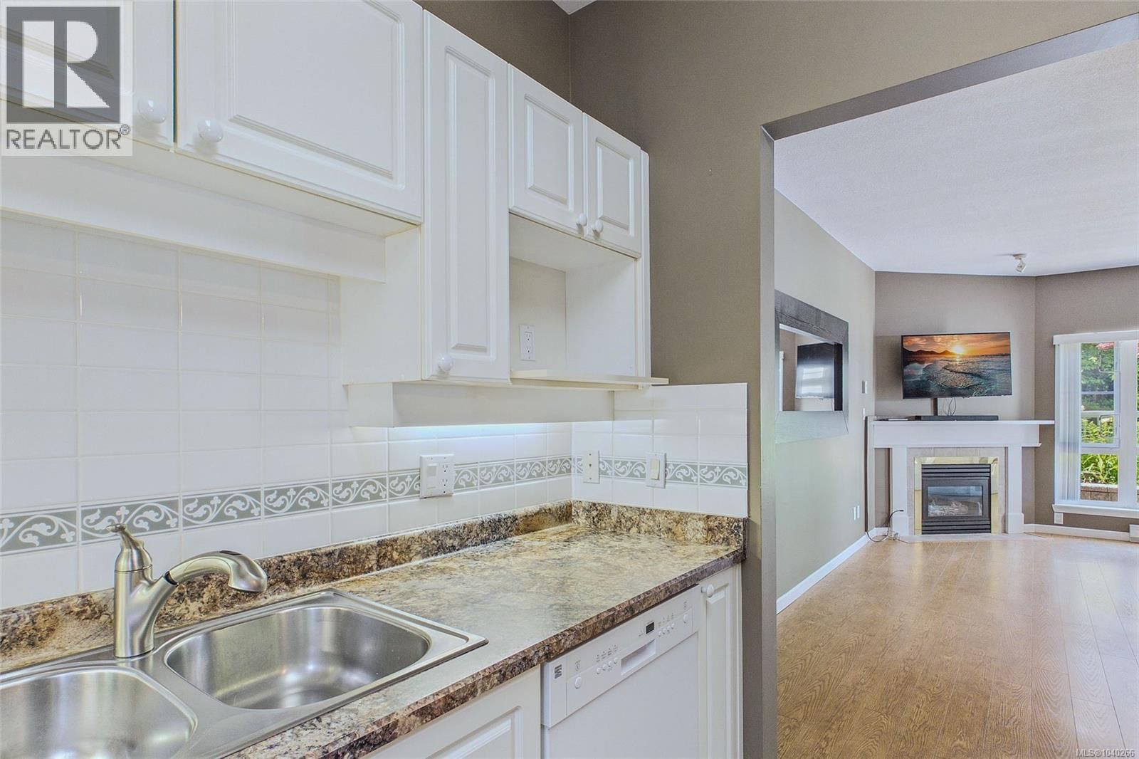 101 5650 Edgewater Lane property photo