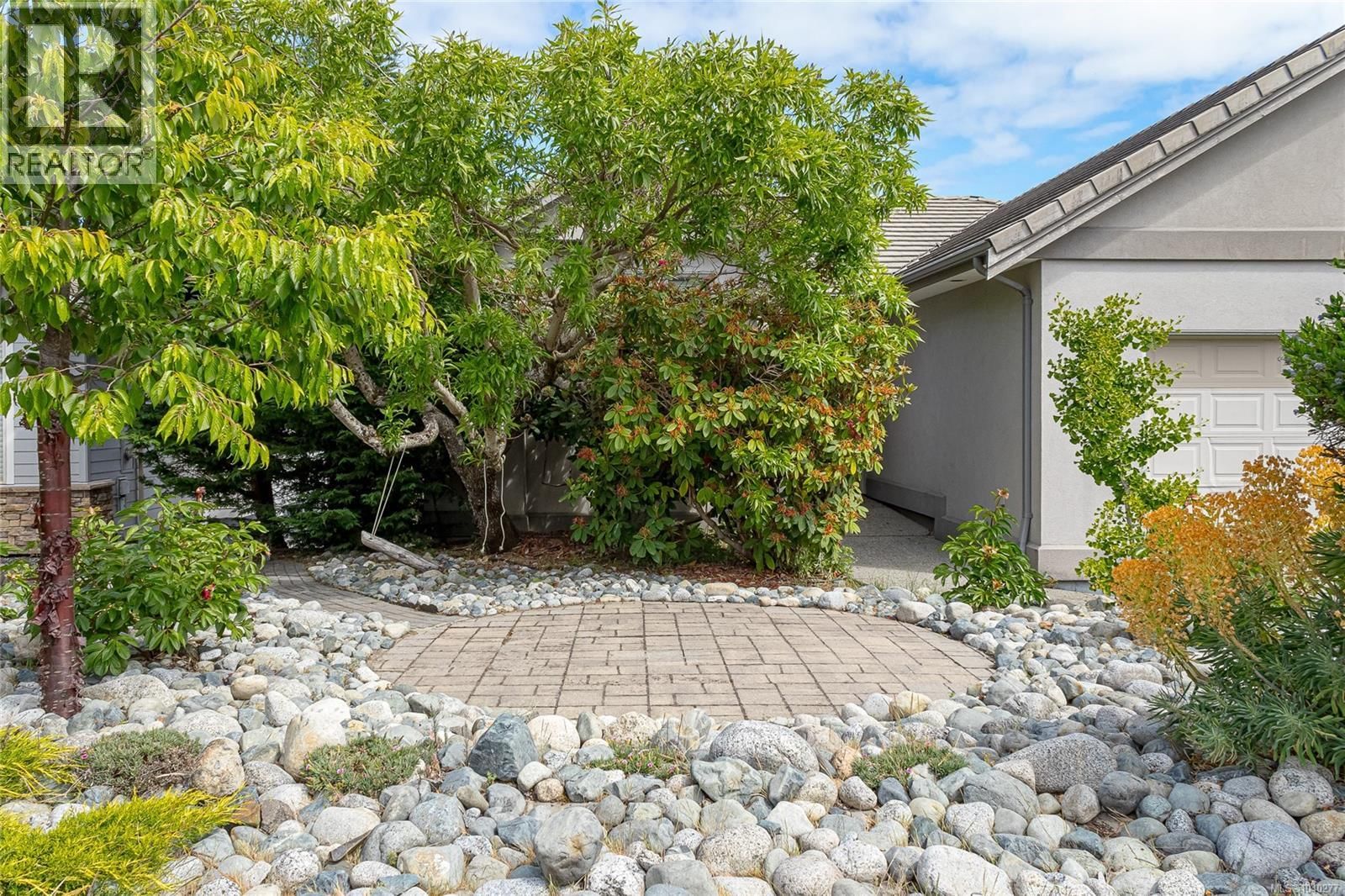 6486 Peregrine Road property photo