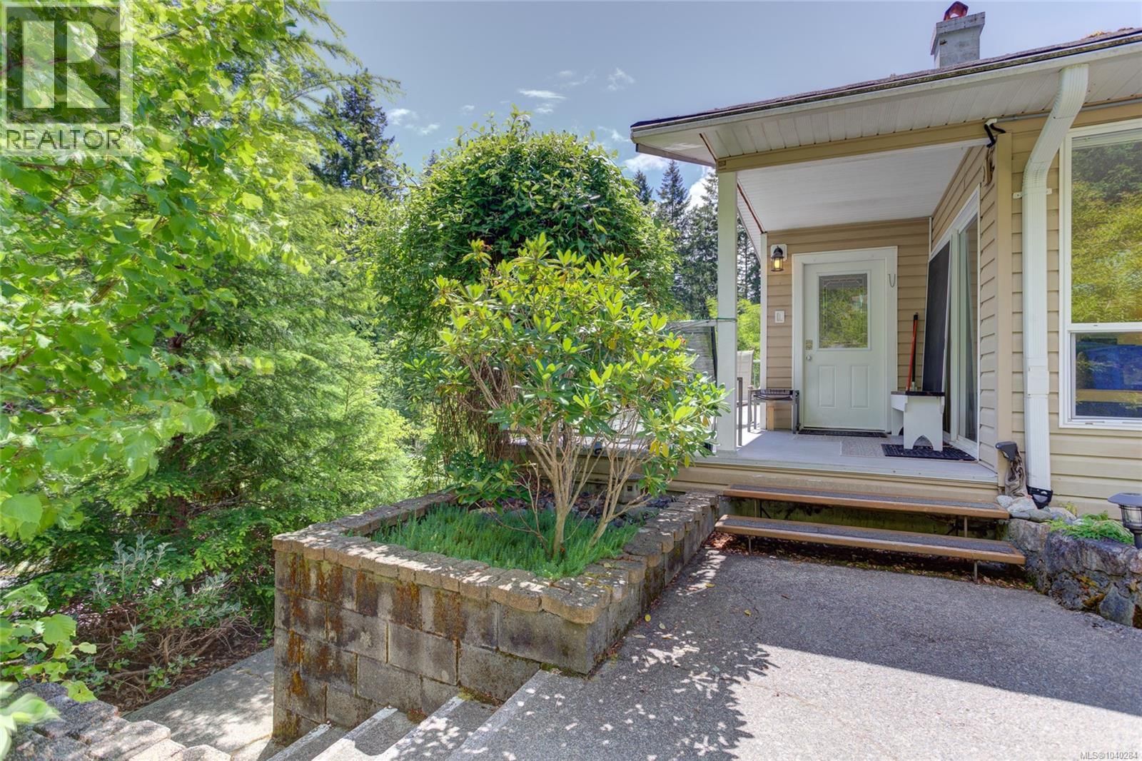 9857 Youbou Road property photo
