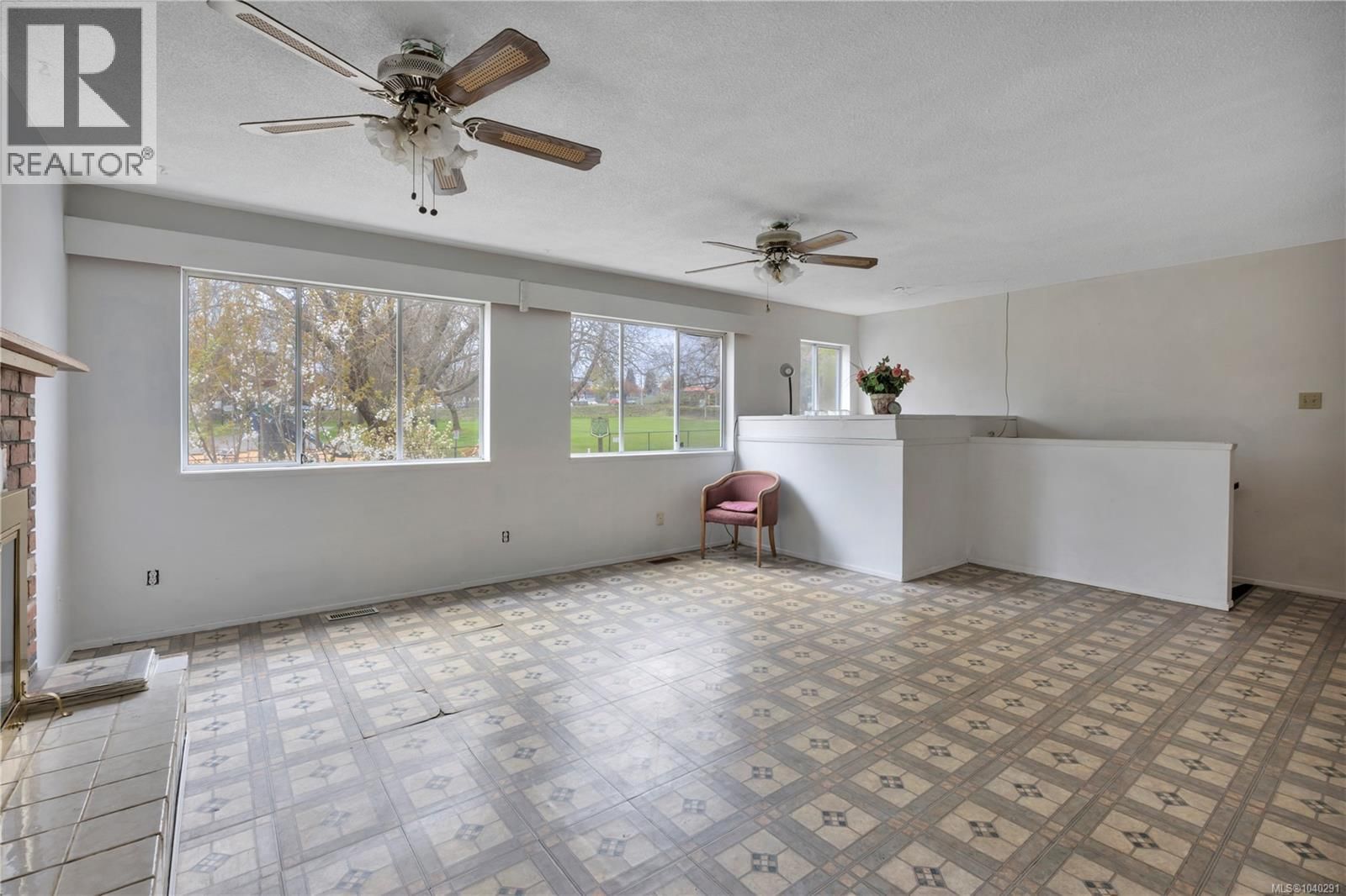 229 Irwin Street property photo
