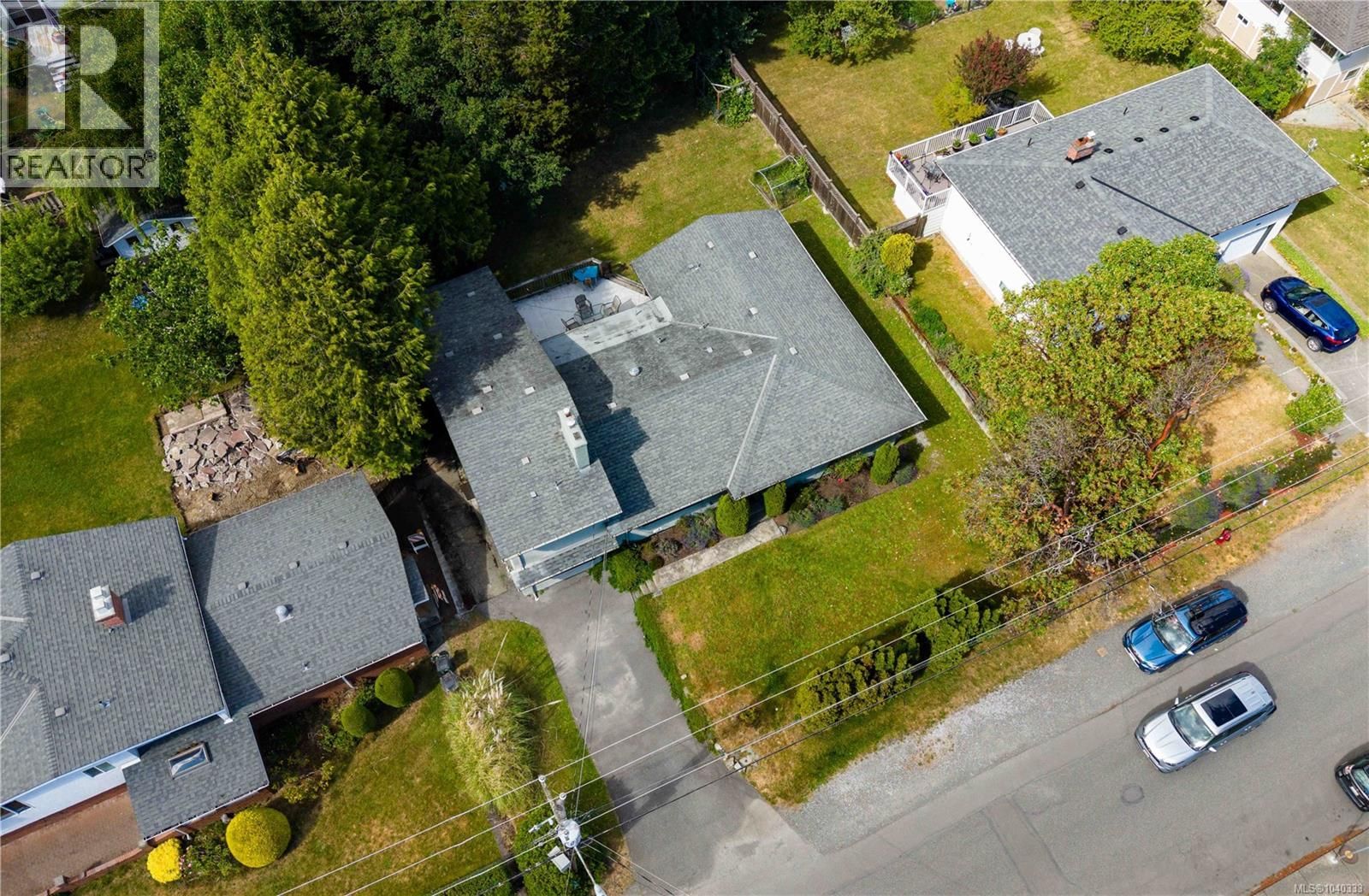 1846 Fairburn Drive property photo