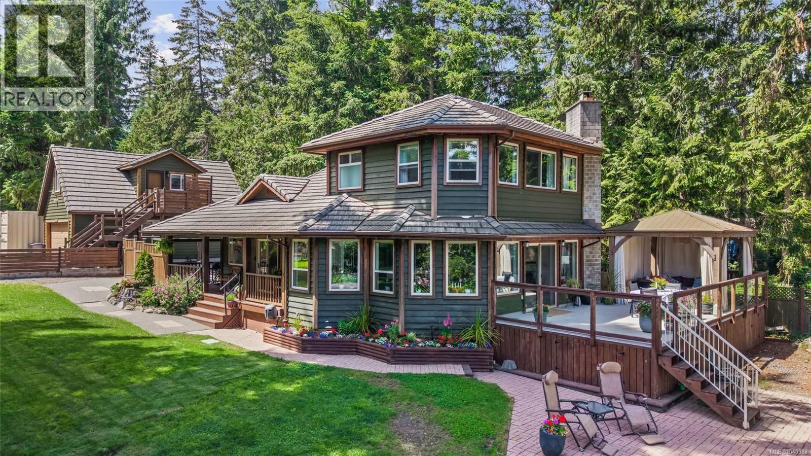 7764 Ships Point Road, Fanny Bay, British Columbia V0R 1W0