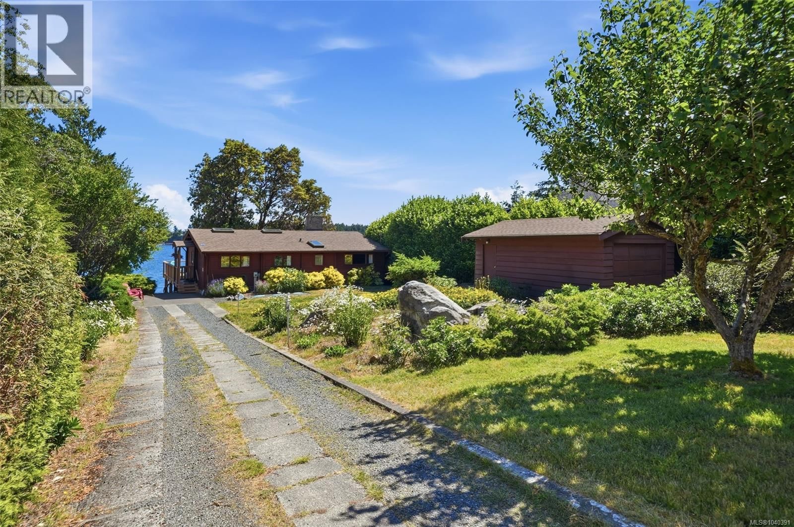 1518 Haida Way property photo