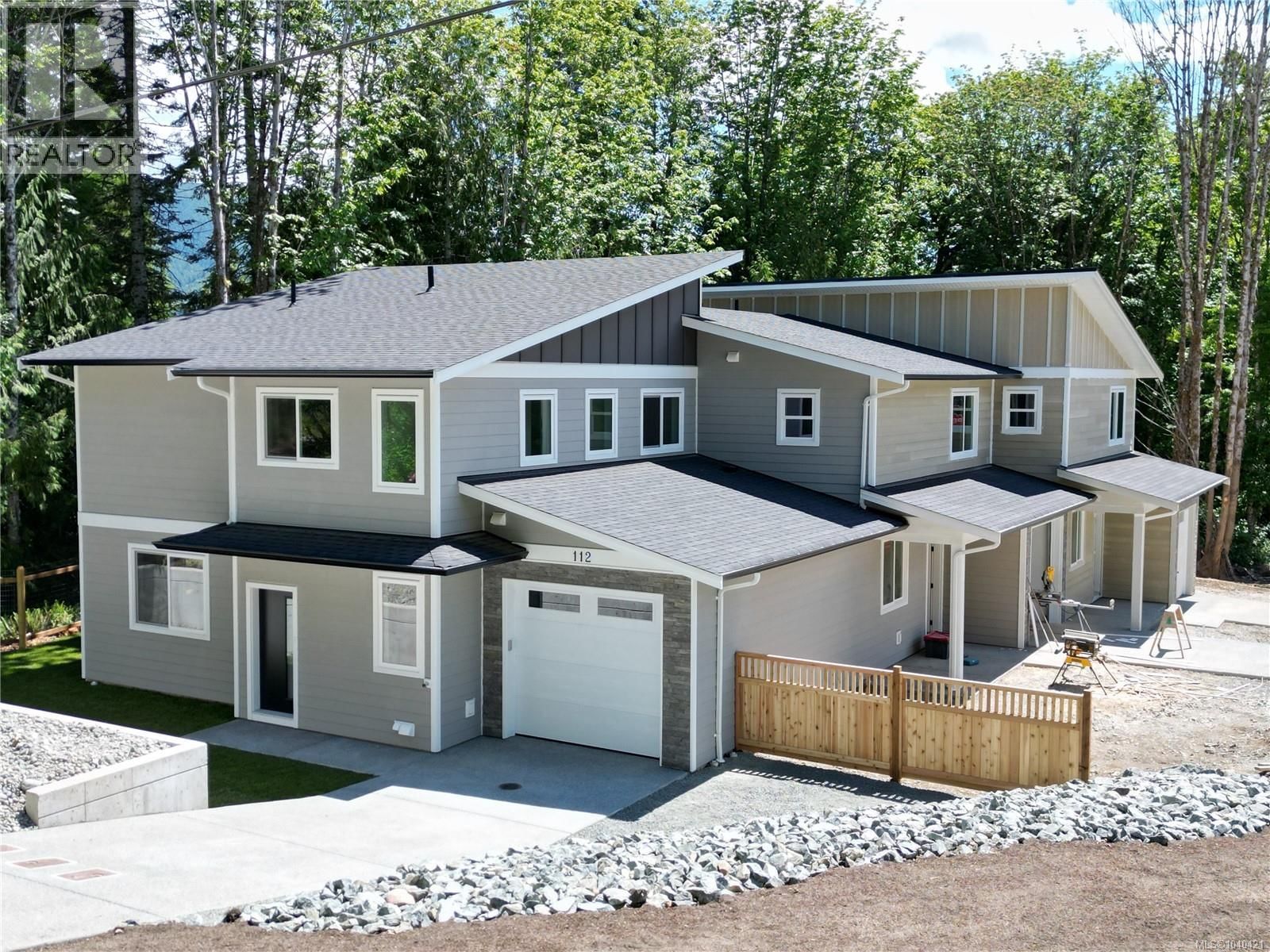 112 Elk Road property photo