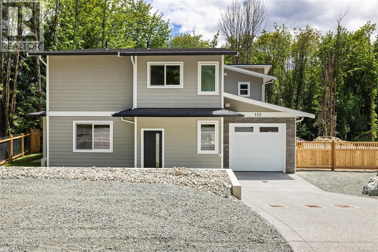 112 Elk Road property photo