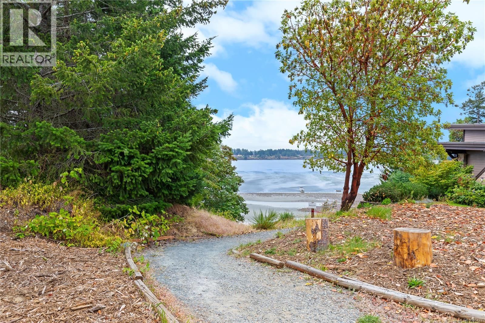 125 1175 Resort Drive property photo