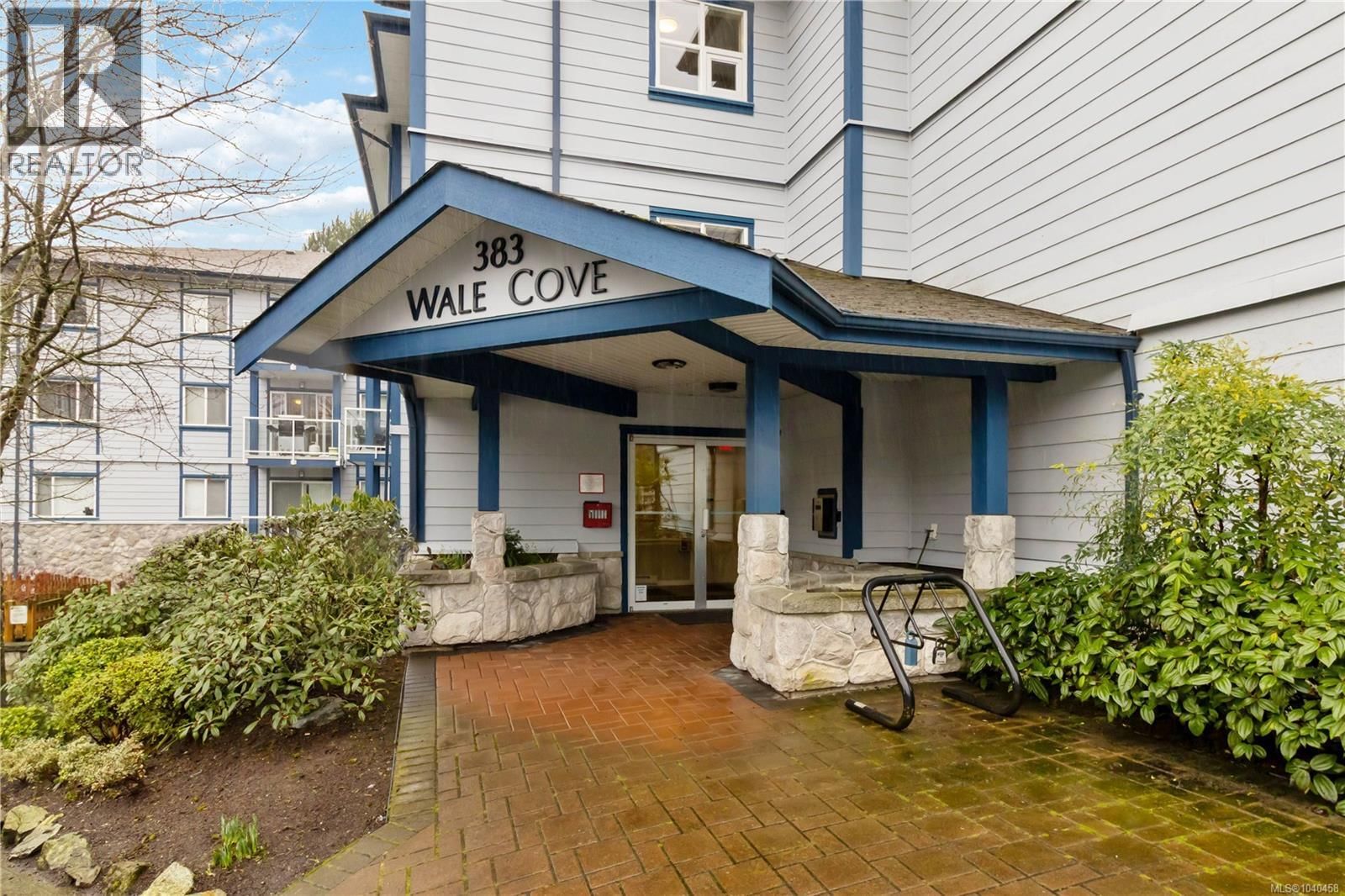 208 383 Wale Road property photo