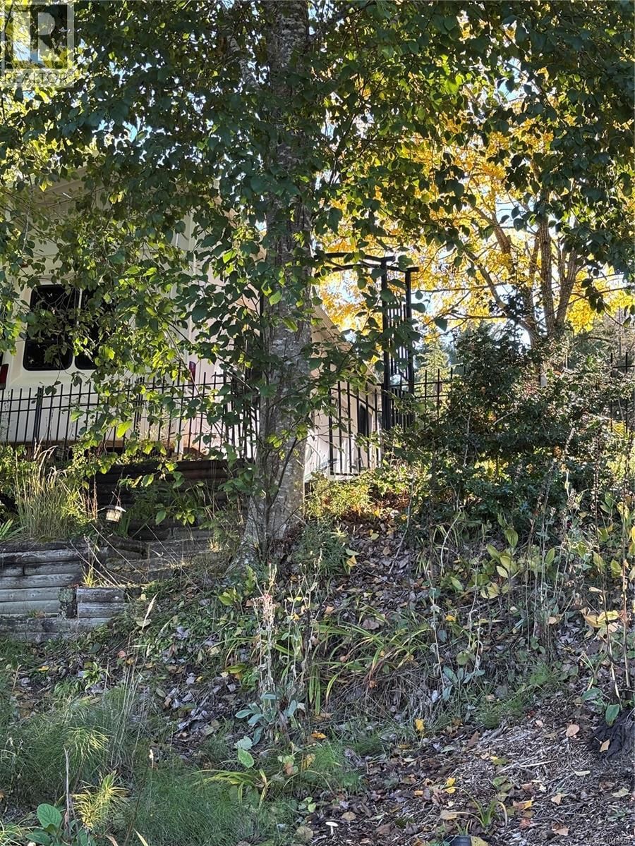 F15 2650 Turnbull Road property photo