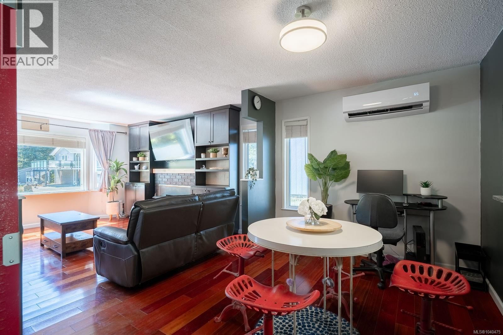 3716 Howden Drive property photo