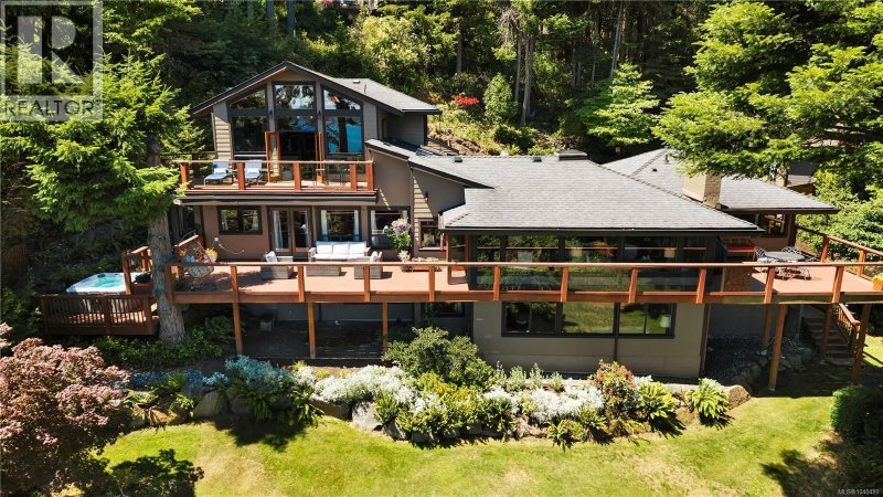 1370 Ivor Road Nanaimo British Columbia, V9X 1P7 - 5 Bedrooms Home For Sale