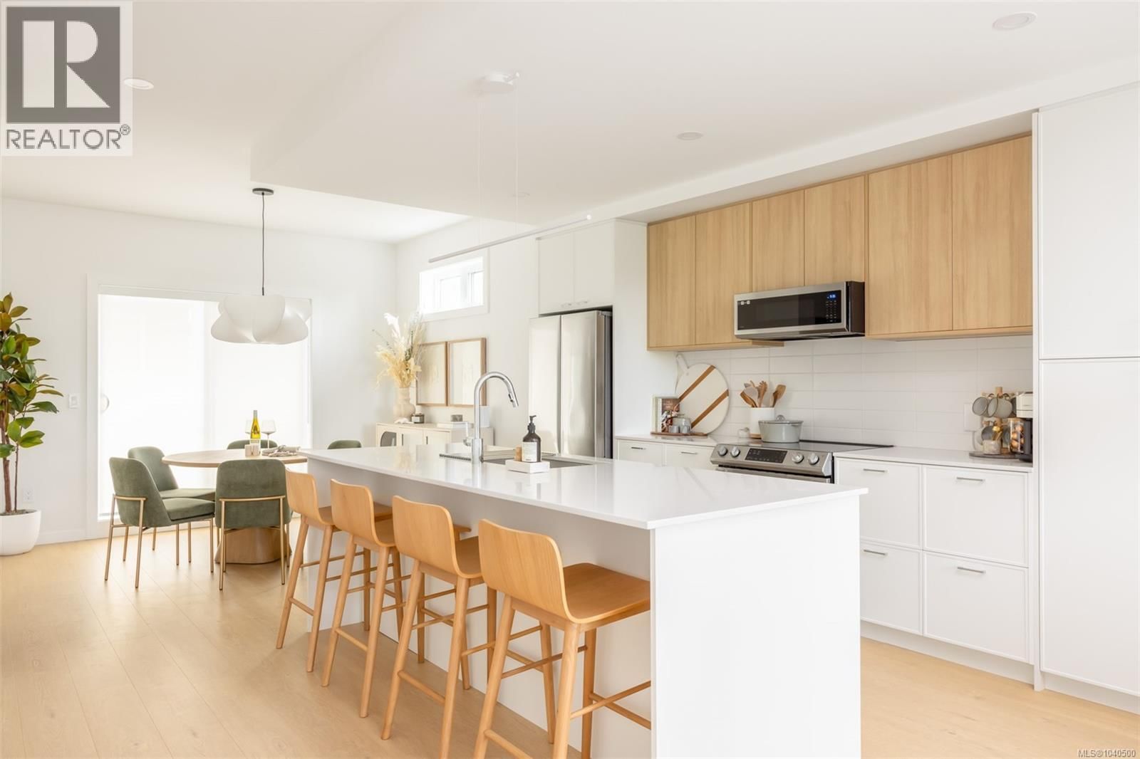 TH9 3450 Whittier Avenue property photo