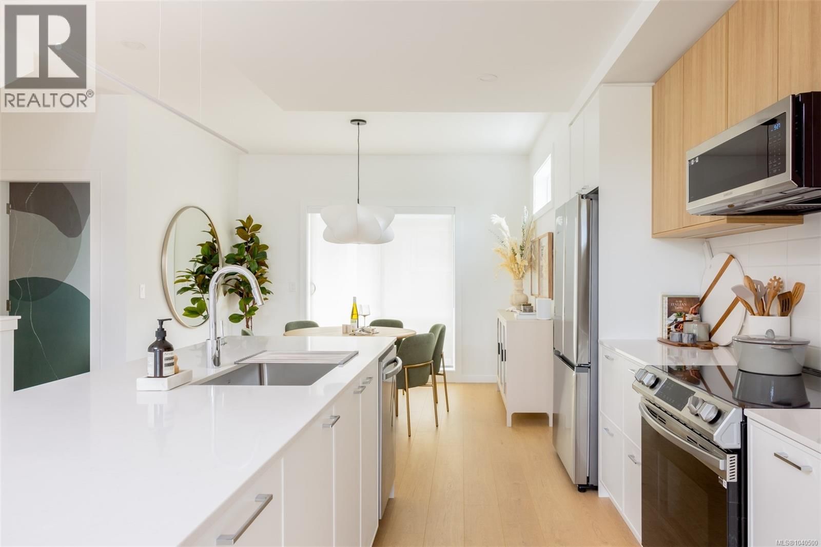 TH9 3450 Whittier Avenue property photo